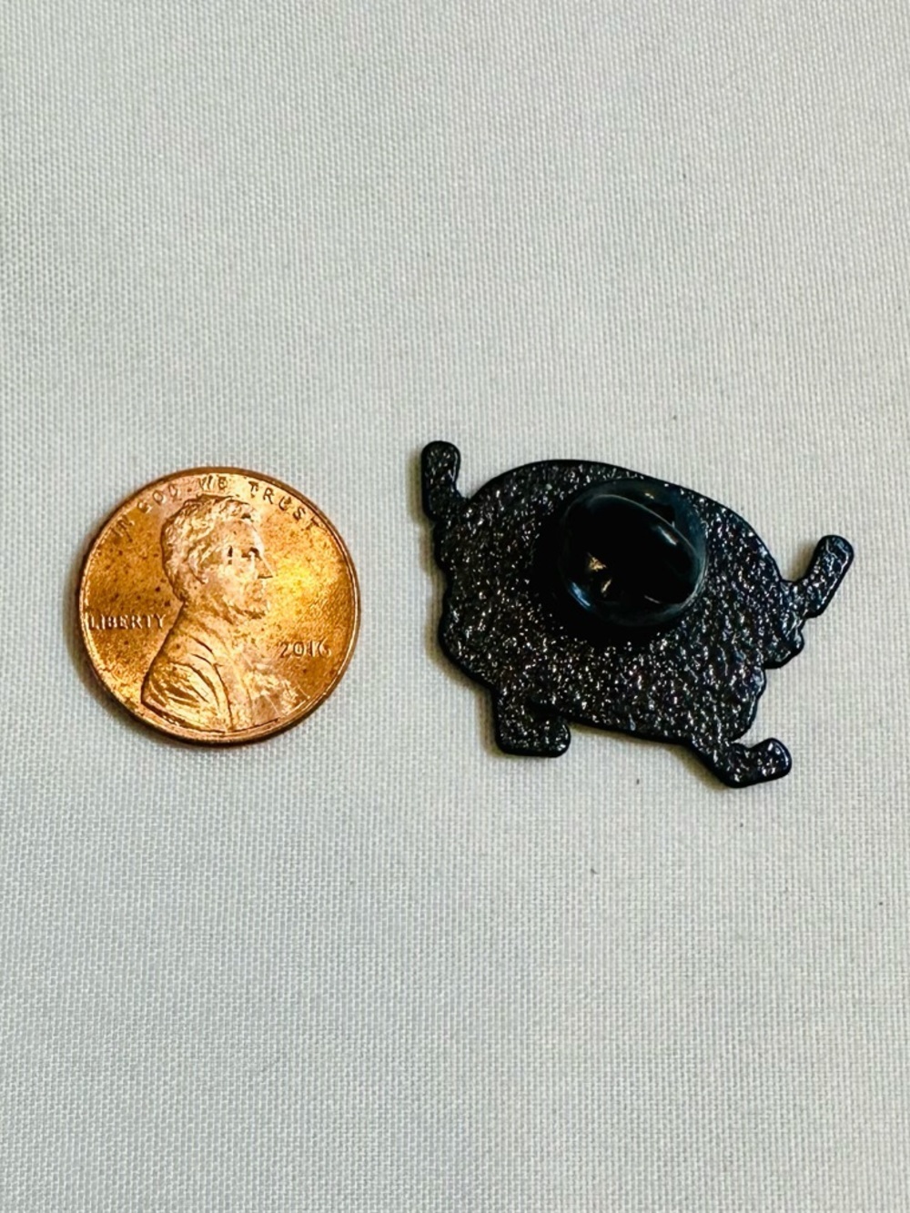 Cheeseburger Pin - Picture 3 of 3
